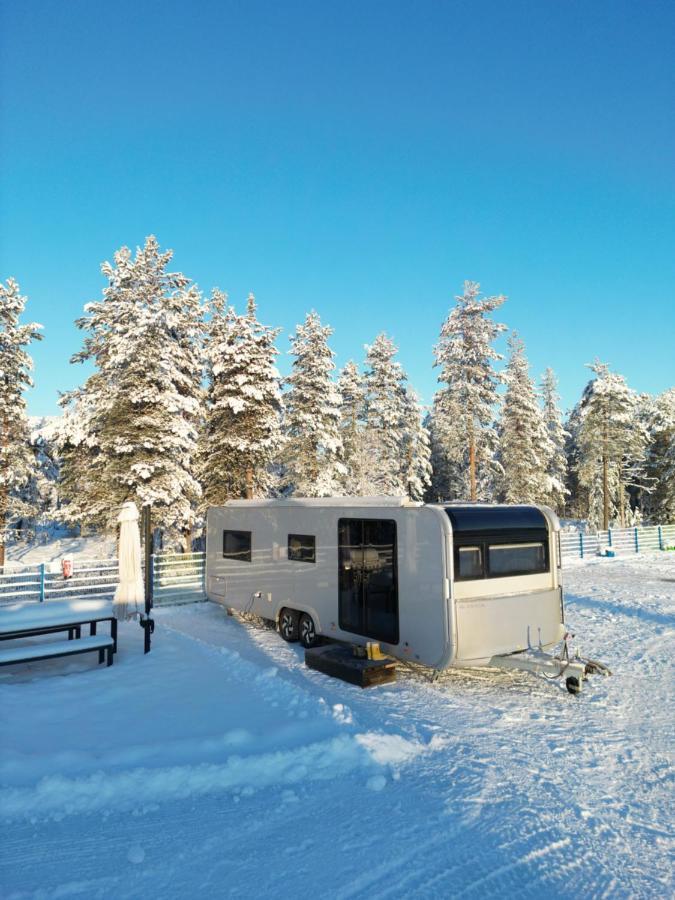 Santa'S Luxury Trailer Hotell Rovaniemi Exteriör bild