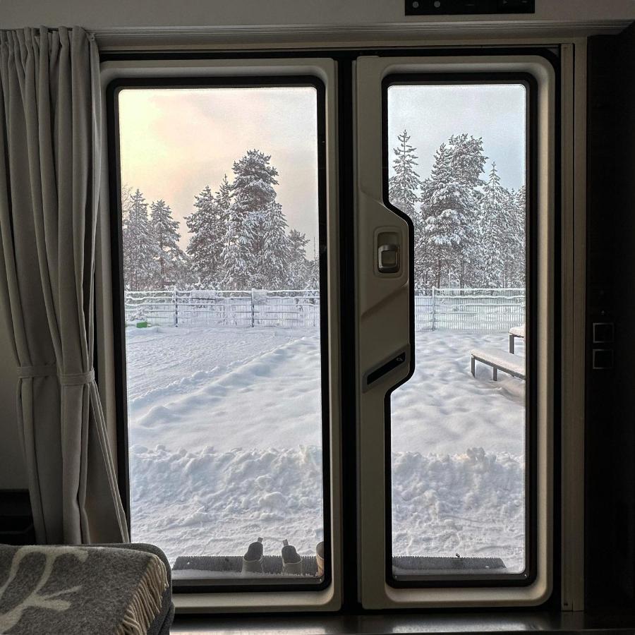 Santa'S Luxury Trailer Hotell Rovaniemi Exteriör bild